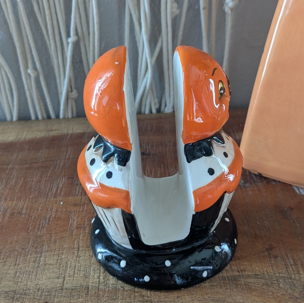 JOHANNA PARKER DESING HALLOWEEN CUPCAKE PUMPKIN VINTAGE STYLE NAPKIN HOLDER - Picture 3 of 5
